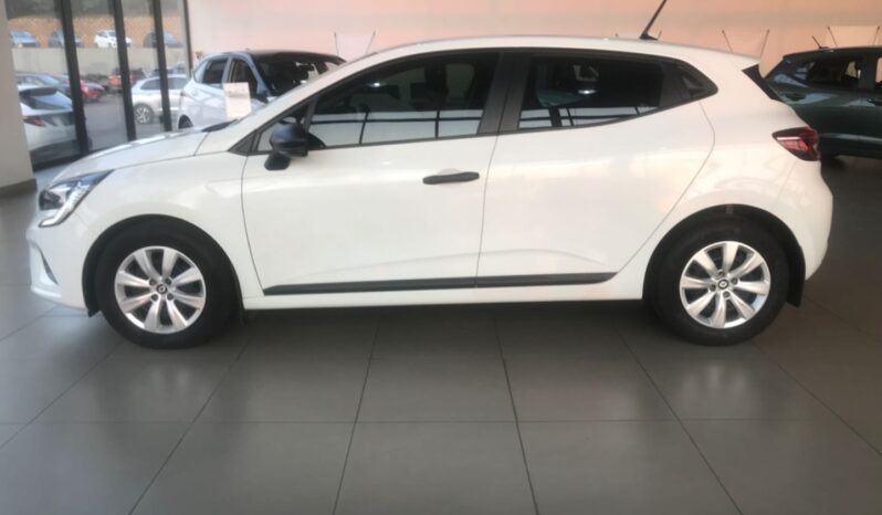 
								2023 RENAULT CLIO full									
