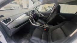 
										2023 MITSUBISHI XPANDER full									