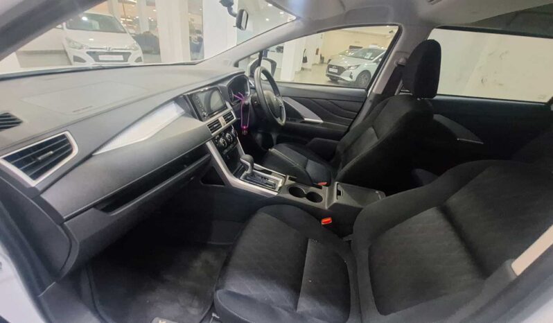 
								2023 MITSUBISHI XPANDER full									