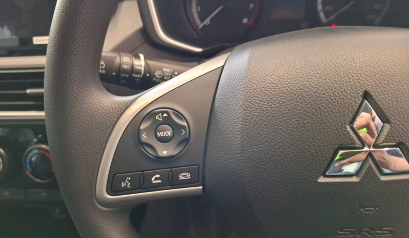 
								2025 MITSUBISHI XPANDER full									