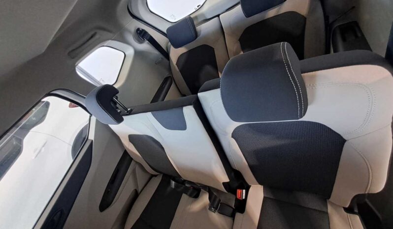 
								2025 RENAULT TRIBER full									