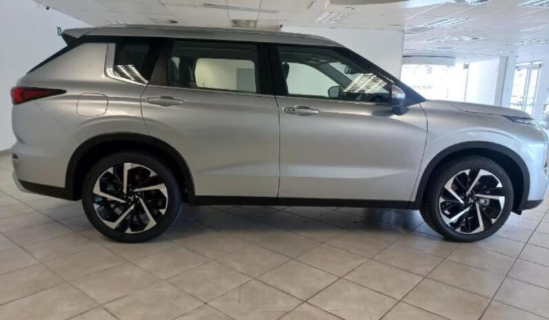 
								2025 MITSUBISHI OUTLANDER full									