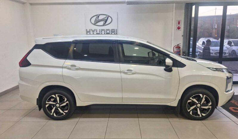 
								2023 MITSUBISHI XPANDER full									