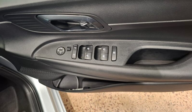 
								2023 HYUNDAI i10 /  i20 / i30 full									