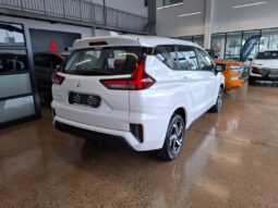 
										2025 MITSUBISHI XPANDER full									