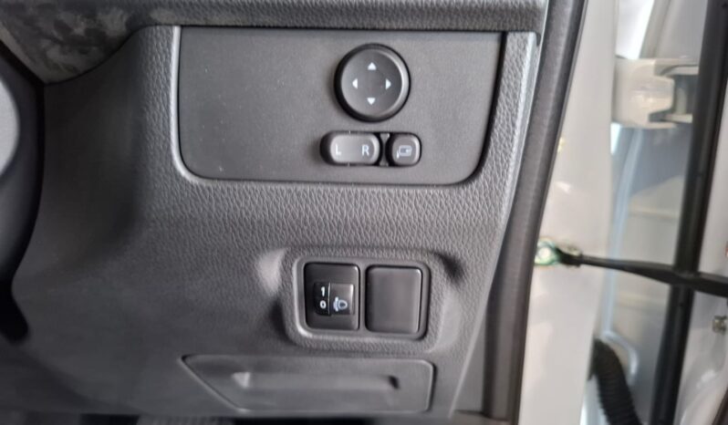 
								2025 MITSUBISHI XPANDER full									