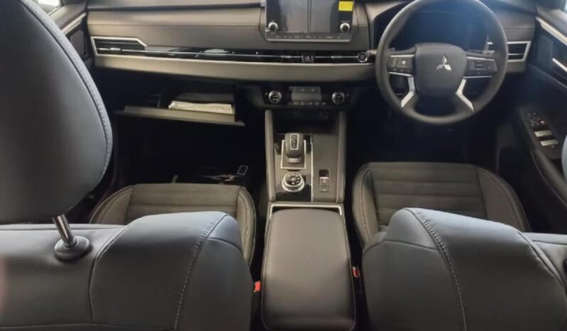 
								2025 MITSUBISHI OUTLANDER full									