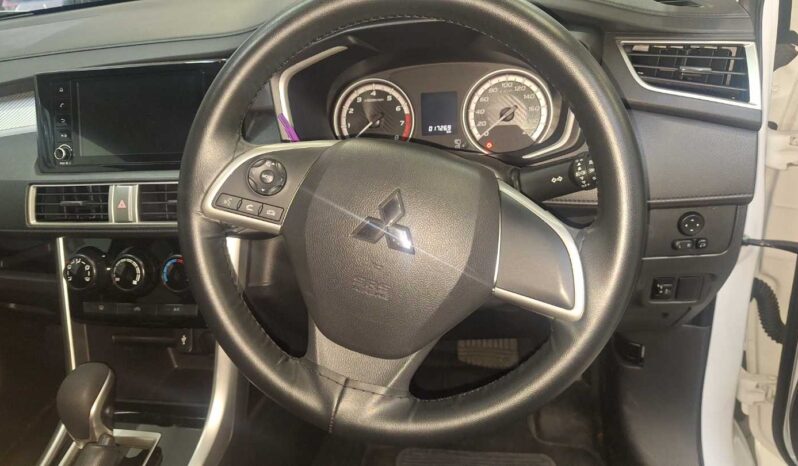 
								2023 MITSUBISHI XPANDER full									