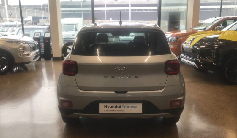 
								2021 HYUNDAI VENUE full									